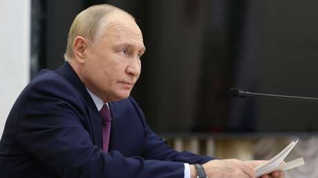 Putin recibió durante toda la noche informes sobre los sabojates en Kursk y Briansk