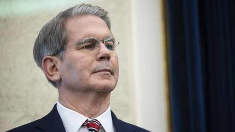 Secretario del Tesoro defiende aranceles de Trump pese a alzas de precios