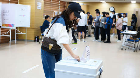 Corea del Sur vota en unas presidenciales opacadas por la crisis de la breve ley marcial