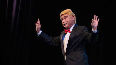'Trump' y 'Zelenski' se pelean en una nueva ópera en Hong Kong (VIDEO)