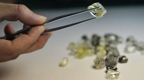 La minera rusa Alrosa es la primera del mundo en confirmar la neutralidad de carbono de sus diamantes