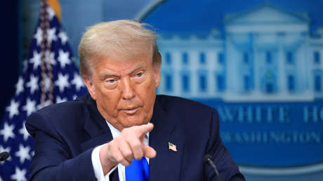 "Una llamada bastante larga": Trump comenta la conversación telefónica con Putin