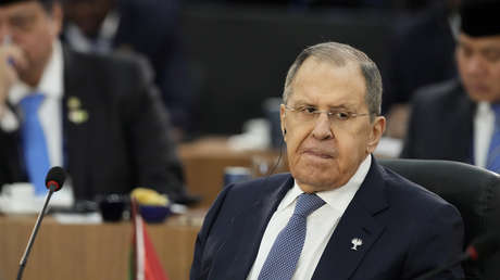 Las sanciones, el dólar como 'arma', el FMI, Ucrania, la IA: ¿De qué habló Lavrov en la cumbre de los BRICS?