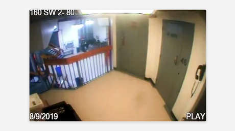 EL ÚLTIMO VIDEO de Jeffrey Epstein con vida