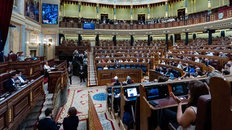 El partido de Pedro Sánchez obligado a librar una 'guerra' contra la prostitución
