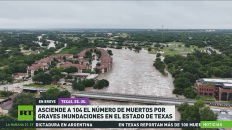 Asciende a 104 el número de muertos por graves inundaciones en el estado de Texas, EE.UU.