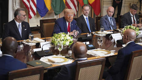 "Habla un buen inglés, ¿dónde lo ha aprendido?", dice Trump a un líder africano (en cuyo país es el idioma oficial)