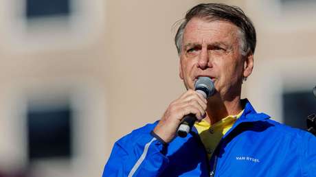 Bolsonaro dice tener el "poder" para evitar el alza de los aranceles, pero pone una condición