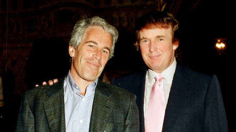 WSJ: Trump envió a Epstein por su cumpleaños un dibujo de una mujer desnuda