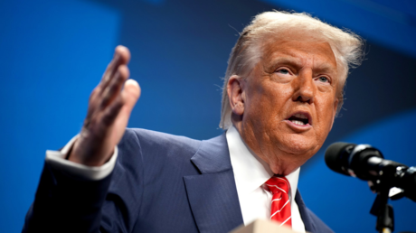 Trump demanda al propietario de The Wall Street Journal