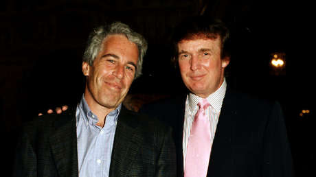 Descubren unas fotos que muestran a Epstein en la boda de Trump