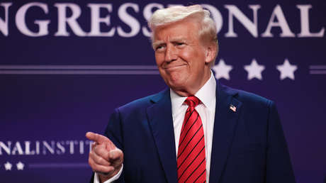 Trump confía en que sus conversaciones con Putin en Alaska salgan "muy bien"