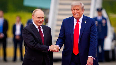 Zajárova: "Medios occidentales, al borde de la locura total al ver cómo recibieron a Putin"