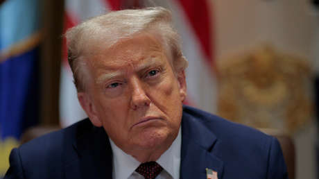 Medios: Trump cree que Zelenski y Europa plantean exigencias "poco realistas" para la paz