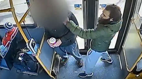 Ataque brutal en Canadá: degolla a un pasajero "en nombre del Estado Islámico" (FUERTE VIDEO)