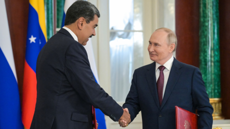 Moscú reitera que no acepta la amenaza de la fuerza y ​​se solidariza con Caracas