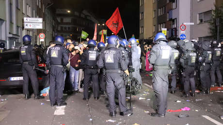 Violentos choques con la Policía en una manifestación antibélica en Alemania (VIDEOS)