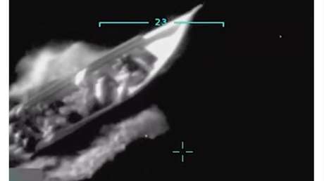 VIDEO: Trump muestra el ataque mortal contra un "narcobarco" que dice procedía de Venezuela