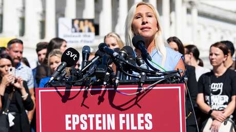 Congresista promete revelar los nombres de los cómplices de Epstein