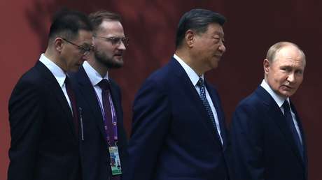 China reitera su compromiso con Rusia para construir un sistema de gobernanza global más justo
