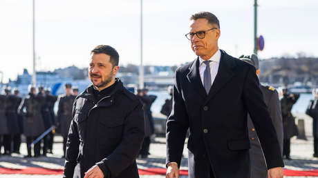 Presidente finlandés confiesa que pasa más tiempo con Zelenski que con su esposa