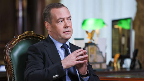 Medvédev: Trump entró en una realidad alternativa donde Kiev gana