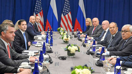 FOTO: El gesto de Lavrov al terminar la reunión con Rubio