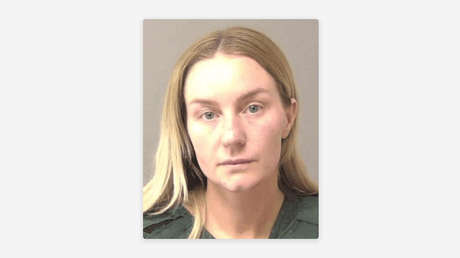 Maestra que tuvo sexo con un niño sorprende al culpar a la víctima