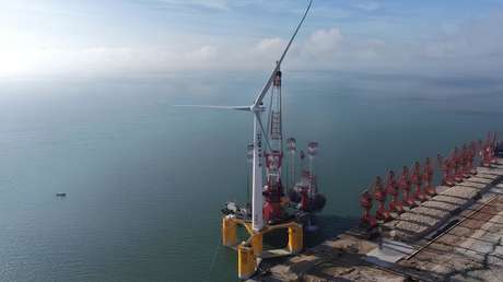 China ensambla la turbina eólica flotante más potente del planeta