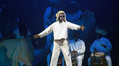 "Tienes cuatro meses": Bad Bunny llama a los estadounidenses a aprender español