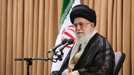 Líder supremo de Irán: "El régimen sionista sufrió una derrota irreparable"