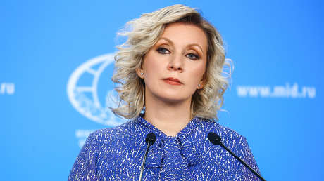 "¿Por qué guardó silencio?": el reproche de Zajárova a Merkel