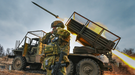 MINUTO A MINUTO: Trump presiona a Kiev en medio del exitoso avance ruso