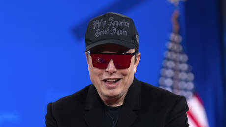 Musk tacha de "tonto" al jefe interino de la NASA