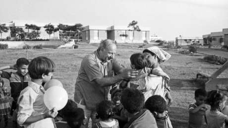 Fundador de 'Aldeas Infantiles SOS'  abusó de ocho niños