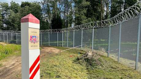 "El neonazismo como tal": Zajárova carga contra los países bálticos