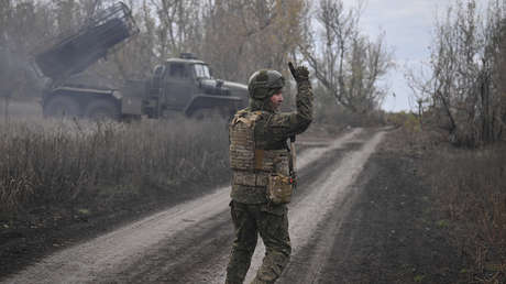 Putin: Las tropas ucranianas están bloqueadas y cercadas en dos ciudades estratégicas