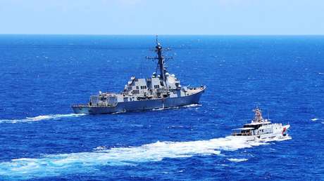 El destructor estadounidense USS Gravely abandona un país caribeño cercano a Venezuela