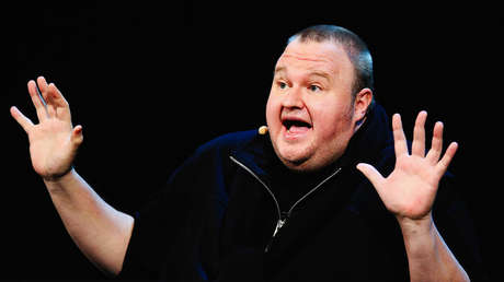 VIDEO: Kim Dotcom trolea a Europa con un meme