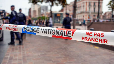Conductor embiste a multitud en Francia gritando "Allahu akbar"