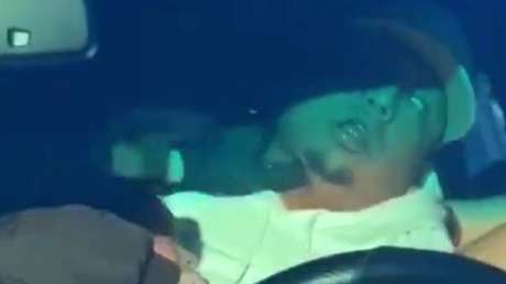 Brutal arresto por oficiales del ICE de un padre con síntomas de ataque epiléptico (VIDEO)