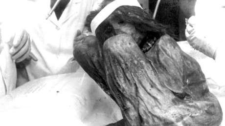 Los 'dioses' ganan: la momia de un niño inca vuelve al lugar donde se ofrendó hace más de 500 años