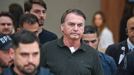 La defensa de Bolsonaro pide cumplir la condena en casa por "riesgo inmediato" a su salud