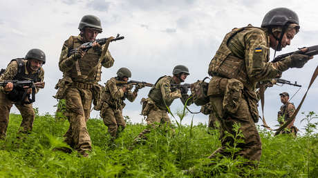 Ucrania anuncia que mantendrá consultas en los próximos días para poner fin al conflicto