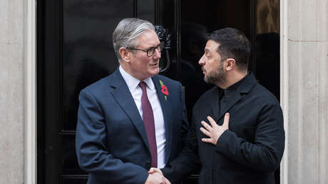 Inteligencia rusa: Londres busca sabotear la disposición de Trump a resolver el conflicto en Ucrania