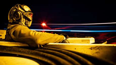 EE.UU. realiza vuelos nocturnos en el Caribe desde el portaviones más grande del mundo