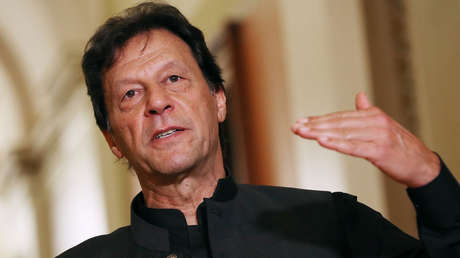 No hay pruebas de que el ex primer ministro de Pakistán encarcelado Imran Khan esté vivo, denuncia su hijo