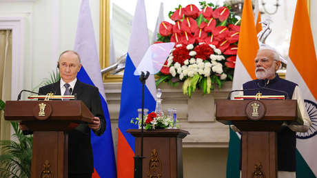 Putin y Modi firman varios documentos y acuerdos bilaterales