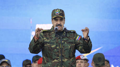 'No war, yes peace': Maduro luce su gorra antibélica y asegura que se hará "famosa" en la temporada navideña