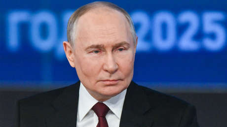 "Robo" de activos, la OTAN "agresiva" y Zelenski "muy buen actor":  Putin celebró su sesión anual de preguntas y respuestas